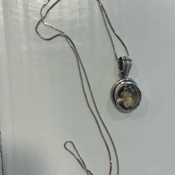 Sterling Silver Necklace and Smoky Quartz Pendant - Picture 3 of 6